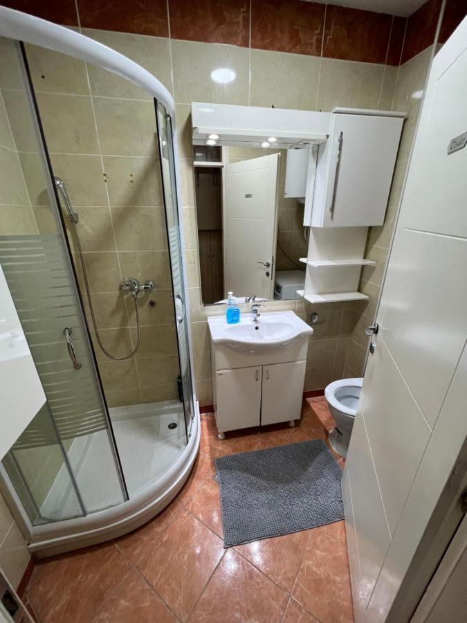 Sad Apartman Nisz Zewnętrze zdjęcie