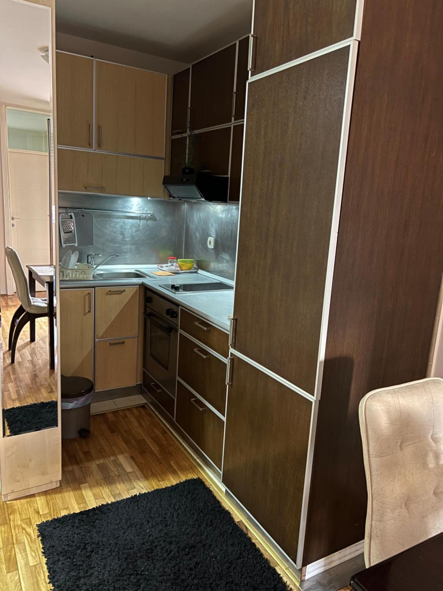 Sad Apartman Nisz Zewnętrze zdjęcie